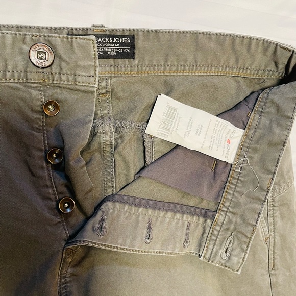 Jack & Jones kaki pants size 30/32” - Picture 2 of 7